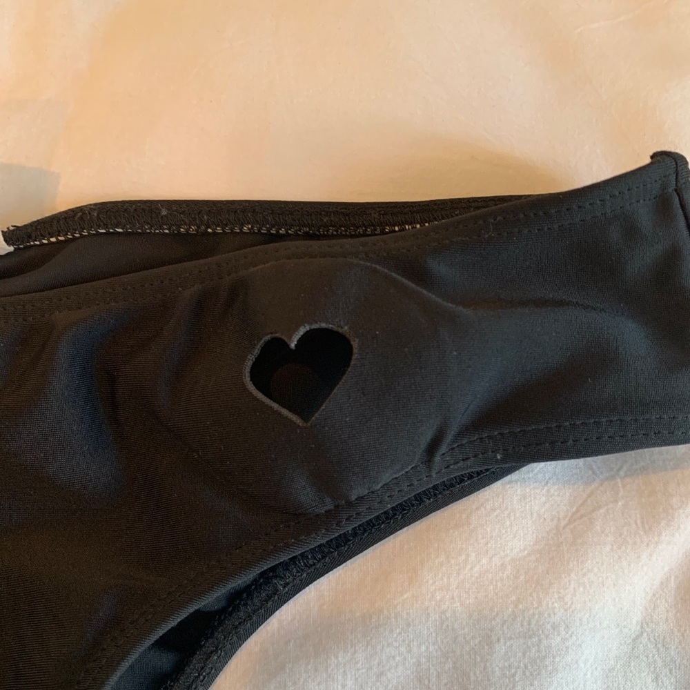 Tanning heart cut out cheeky bikini bottom